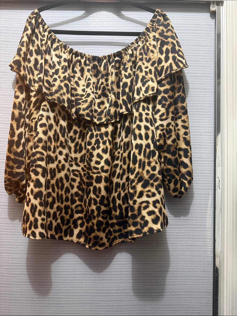 Vince Camuto Leopard Print Off-Shoulder Ruffle Blouse - Black & Tan